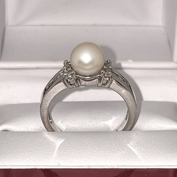 Solid Stamped 14K White Gold Genuine Cultured Pearl Natural Diamond Ring - Picture 7 of 13